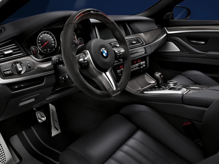  BMW M5 Performance Accessories 2013 года  (фото 5 из 6)